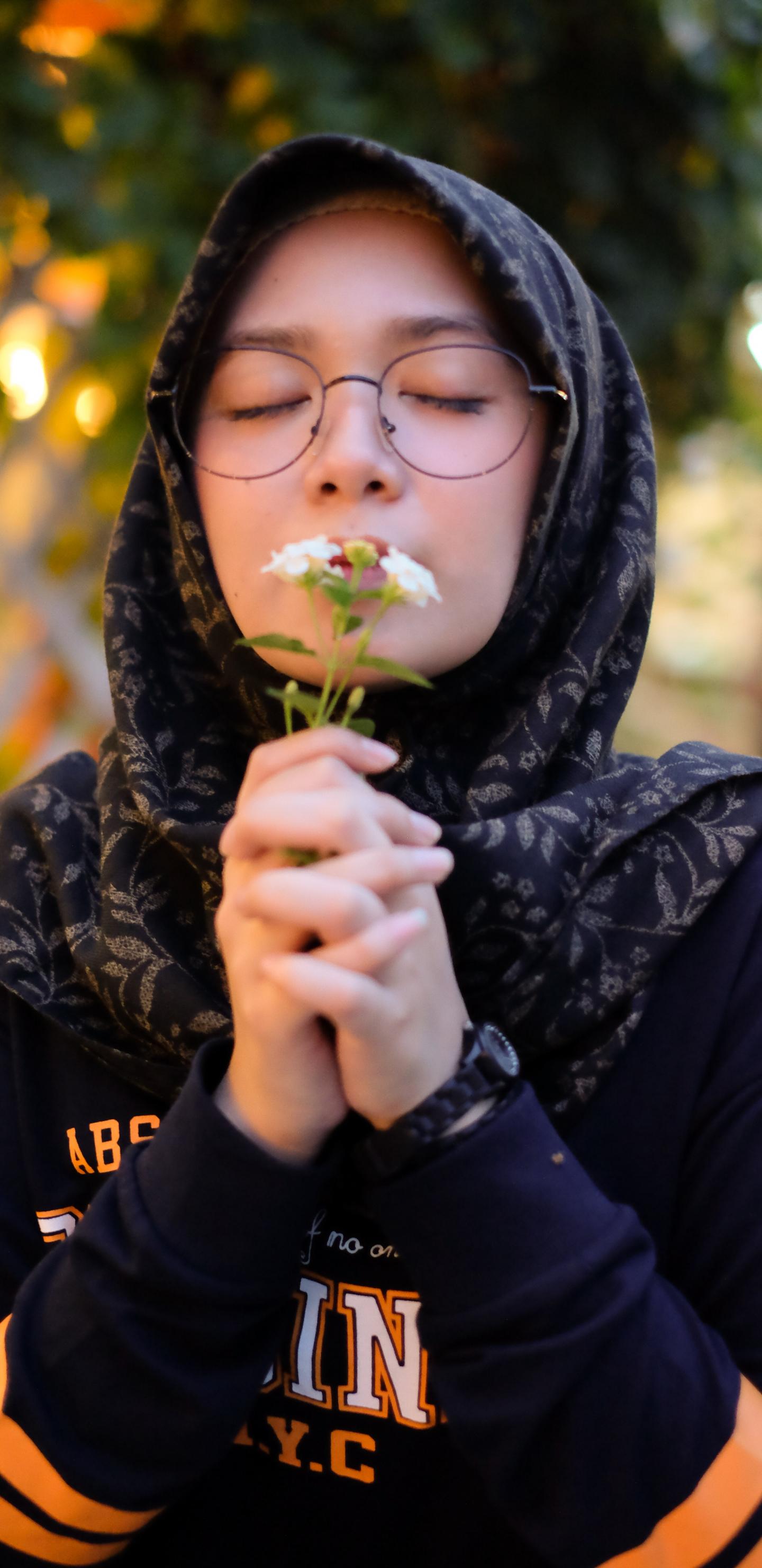 超清2K手机壁纸-阿拉伯少女壁纸