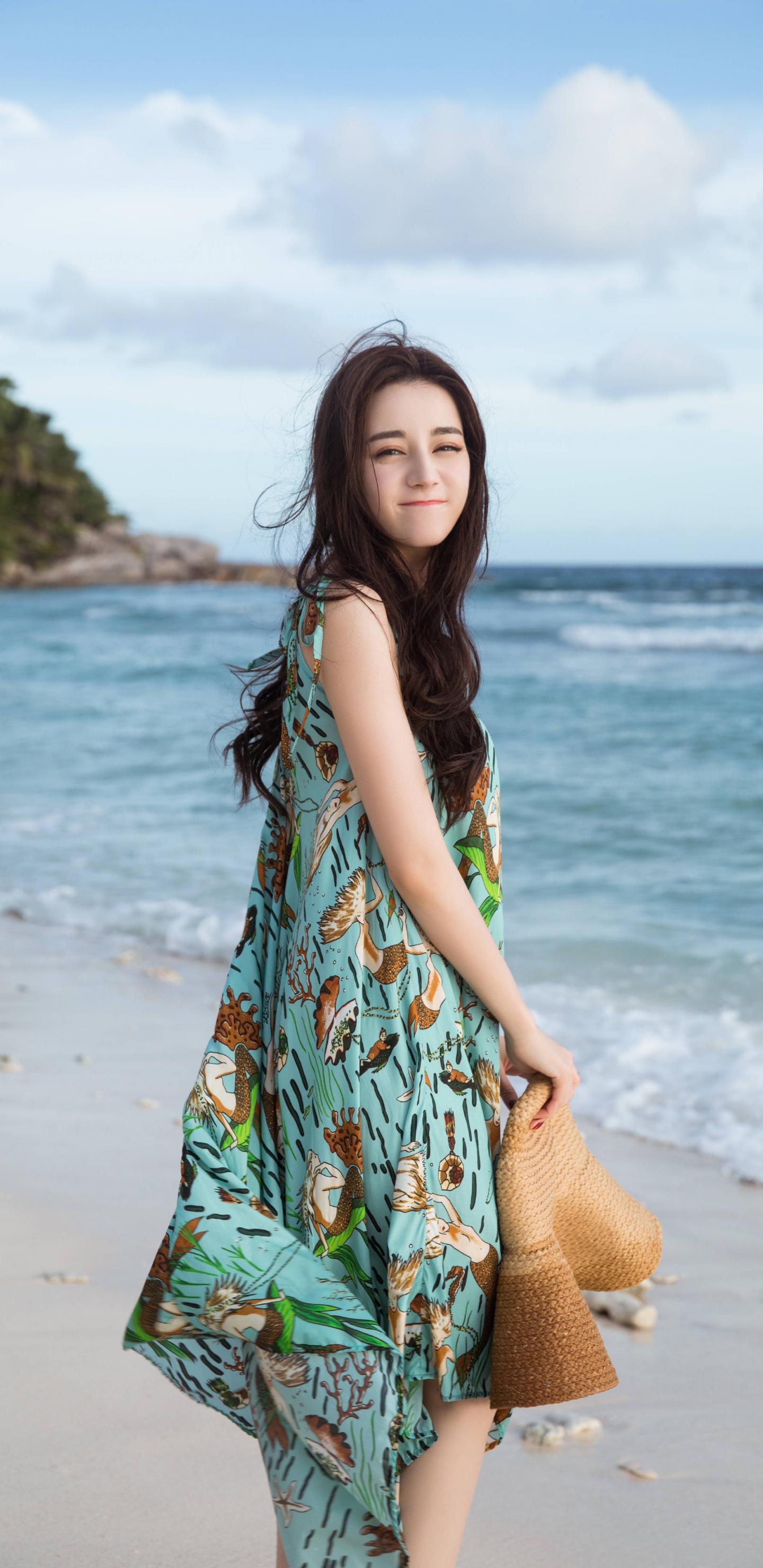 海岸清纯美女照