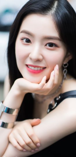 韩国歌手翡珠泫
