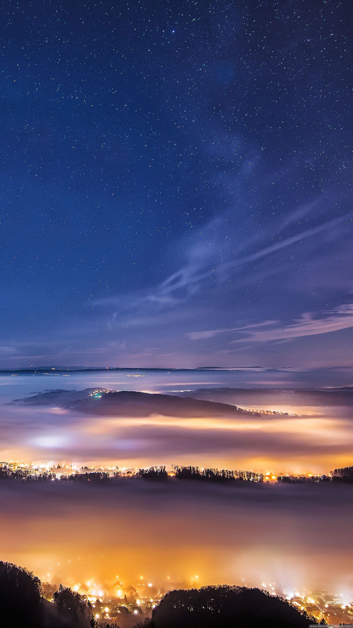 迷雾缭绕的美景