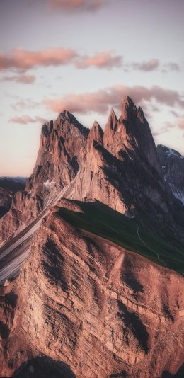 [加载较慢]4K风景壁纸-山峰