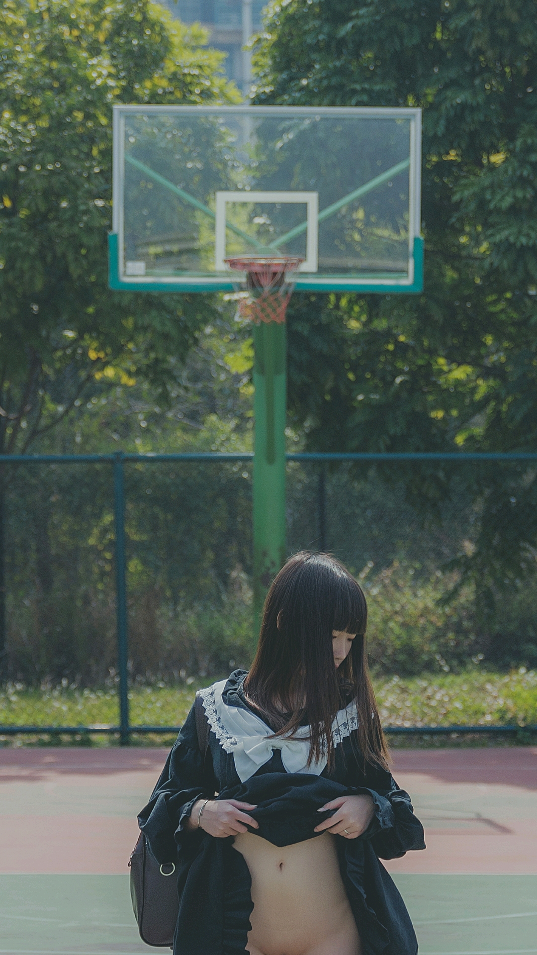 若隐若现的感jio