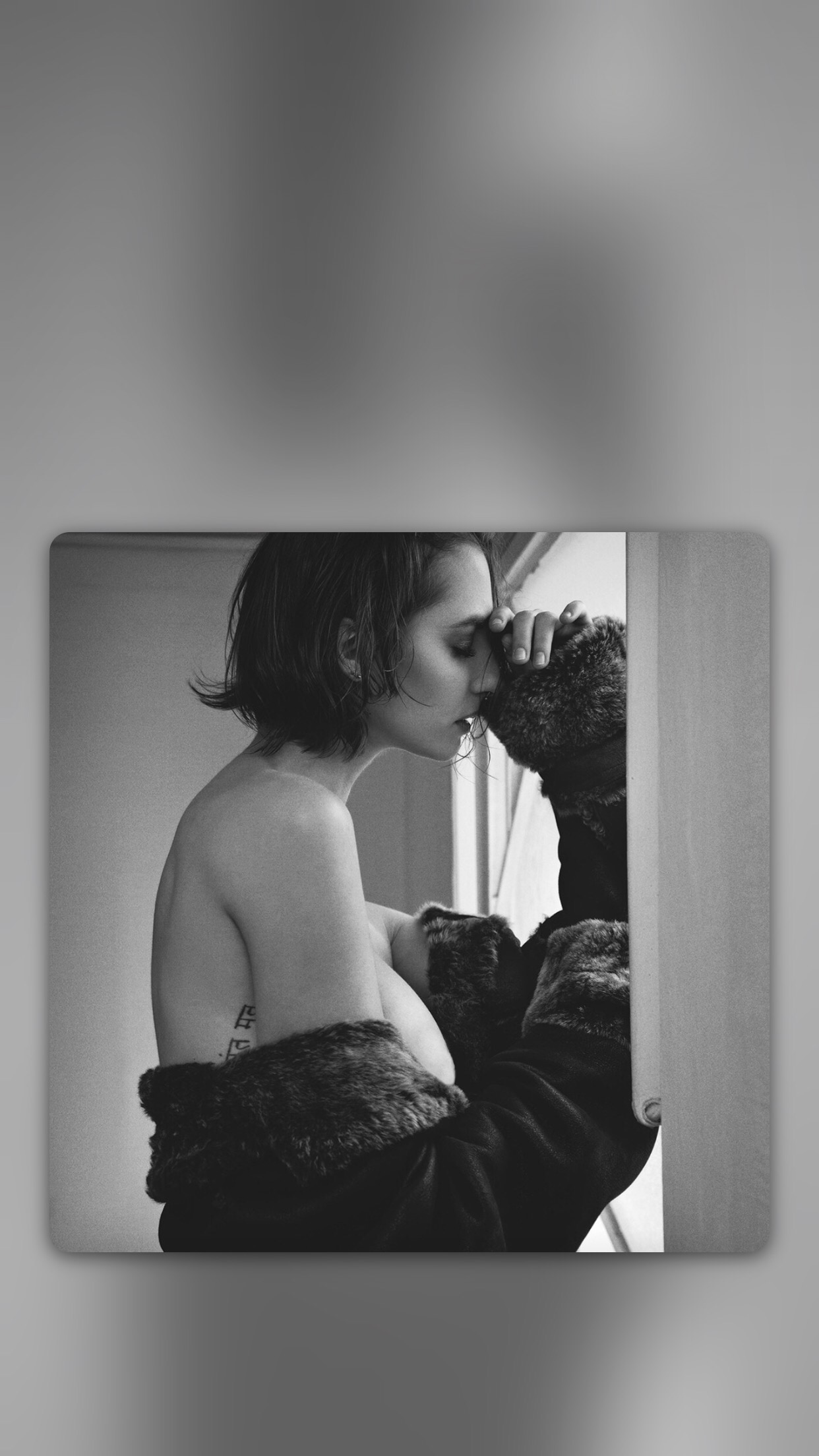欧美性感美女手机壁纸图片（3）