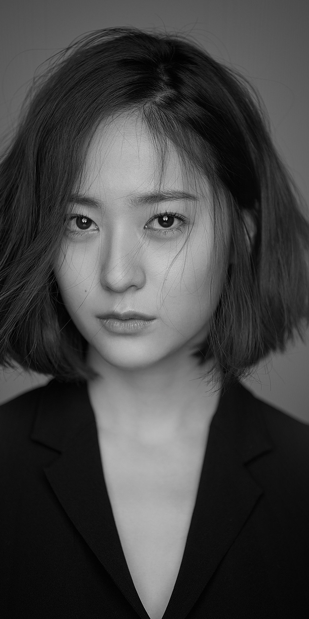 黑白忧郁的美女