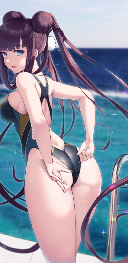 泳池少女