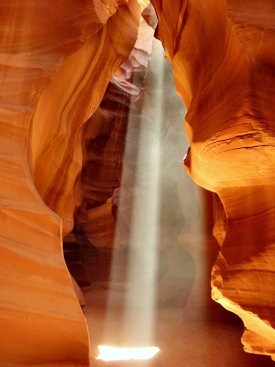 Antelope Slot Canyon(羚羊槽峡谷)手机壁纸