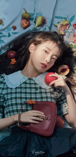 IU