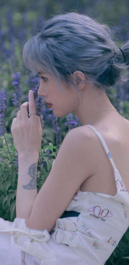 短发妹子