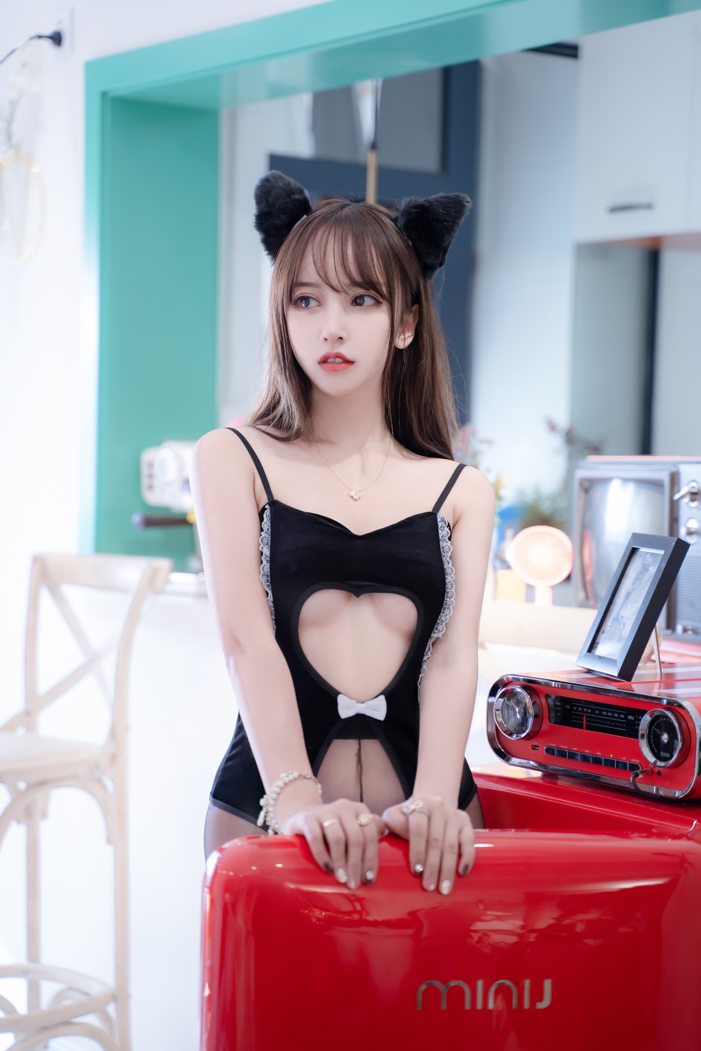 过期米线线喵4k手机壁纸