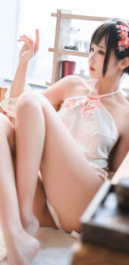 女性