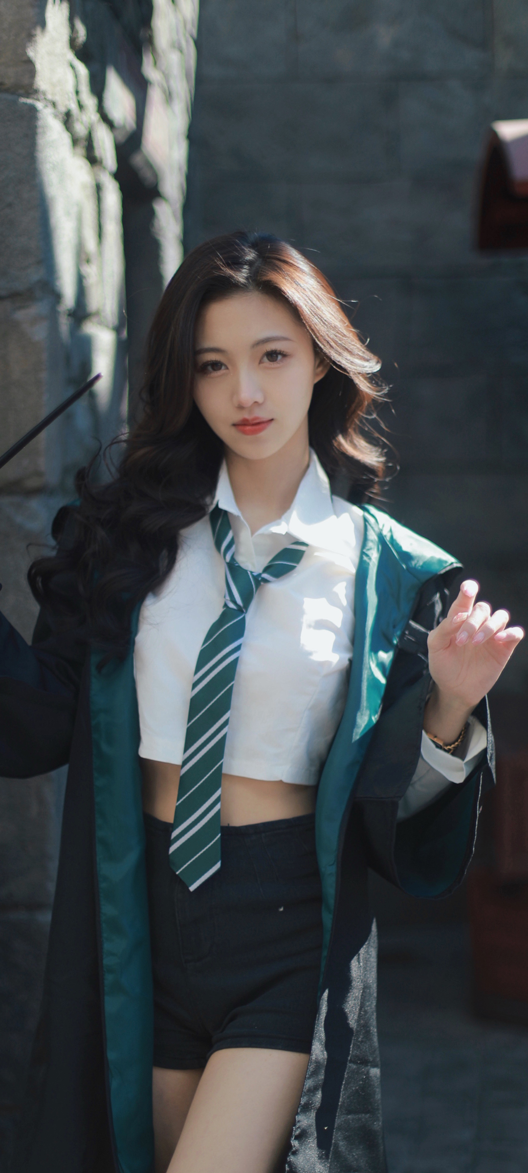 毕业服照美女手机壁纸