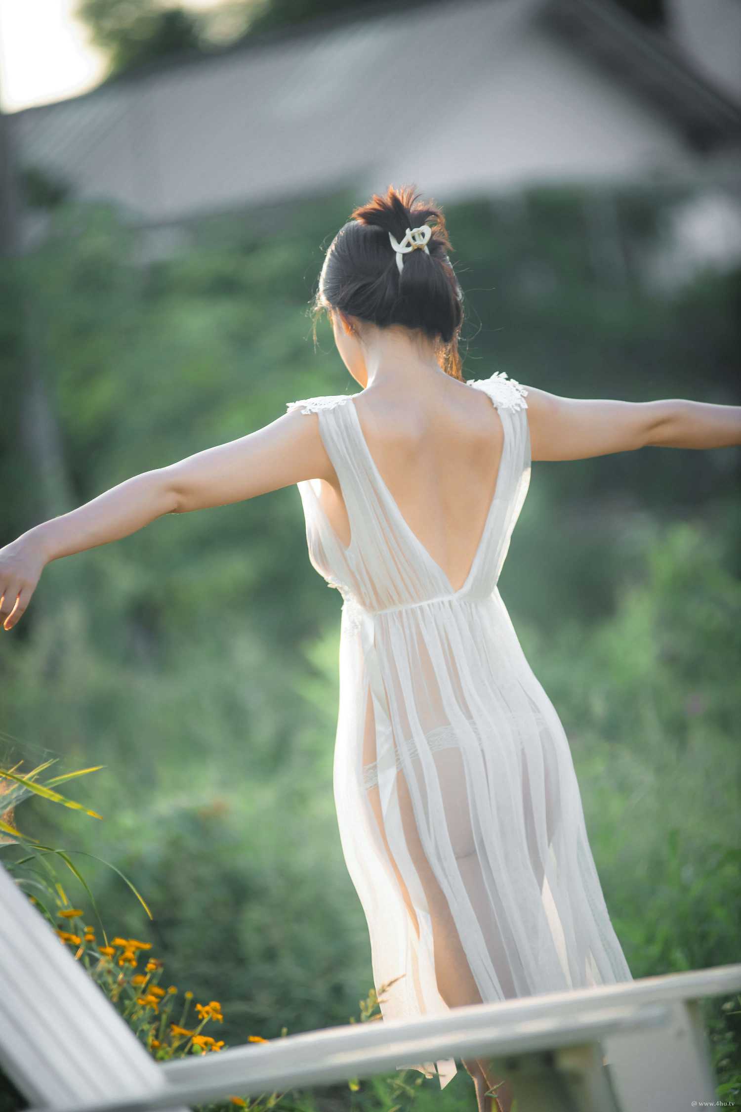 美女背影