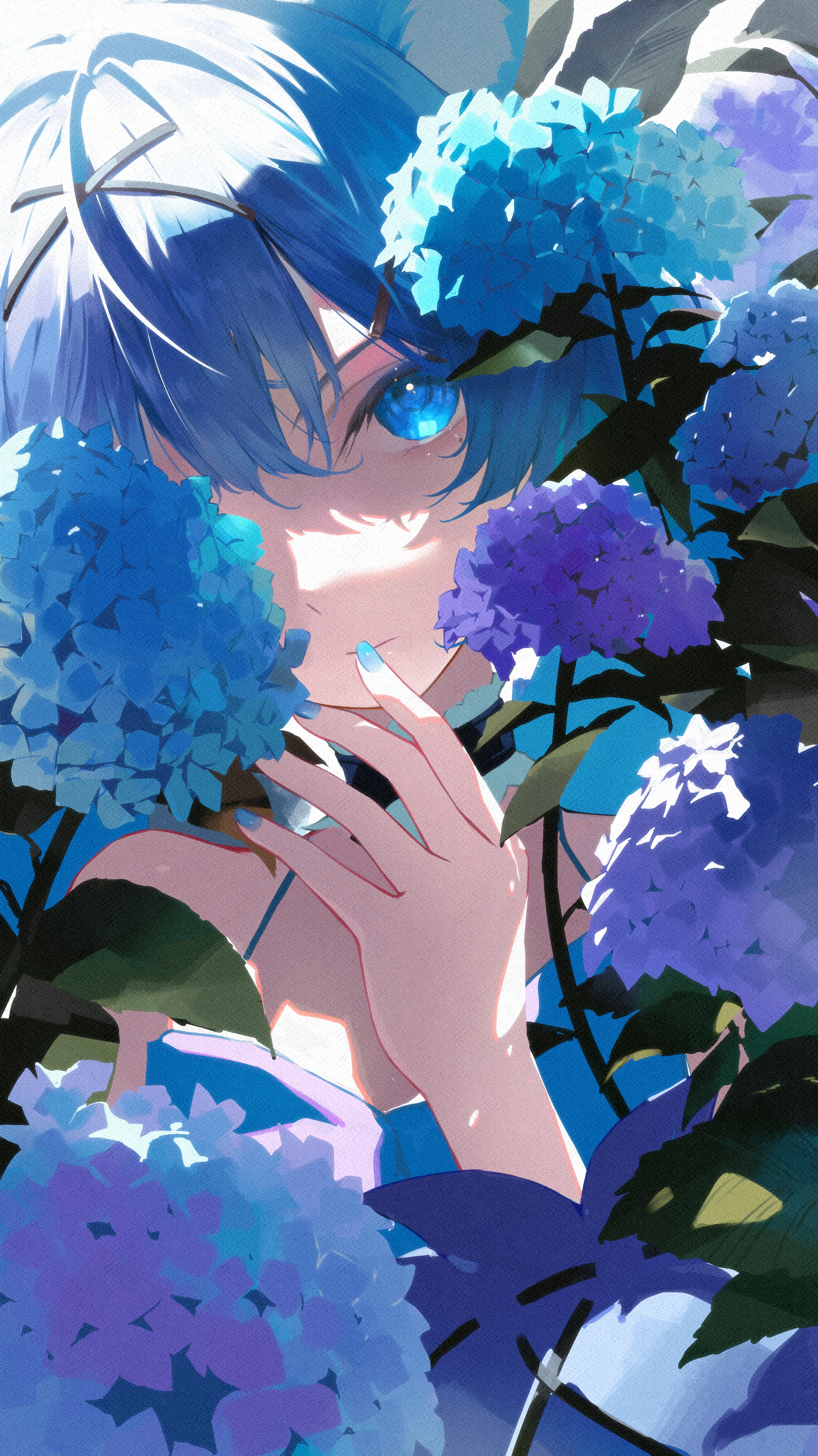 白89｜一只眼睛被遮挡｜看着观众