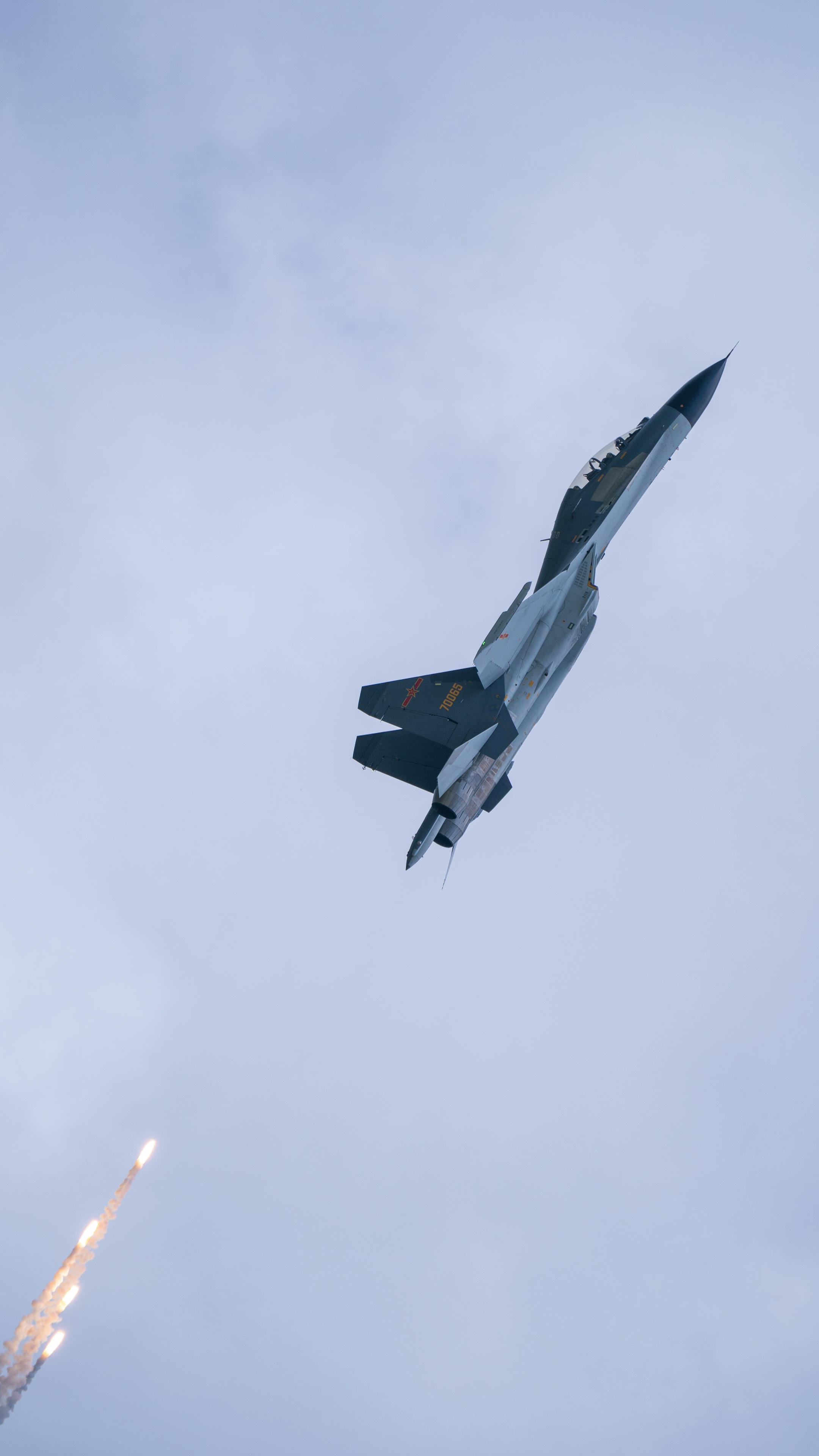 普拉夫｜飞行｜军用飞机