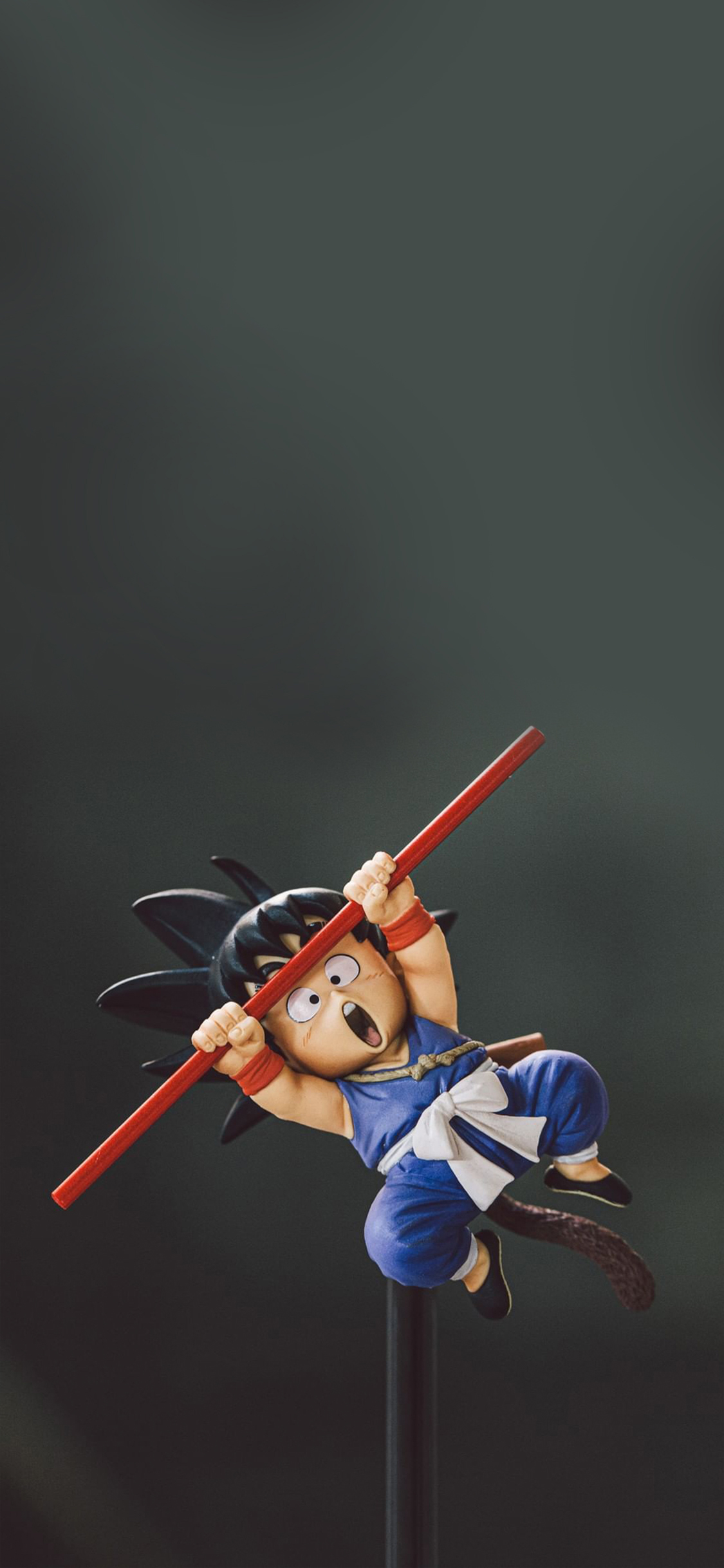 [2436×1125]日漫 七龙珠 悟空 手办 苹果手机动漫壁纸图片