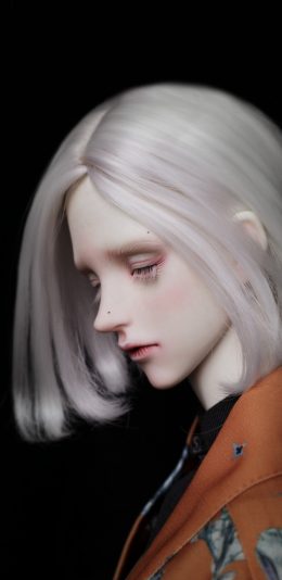 [2436x1125]玩偶 BJD娃娃 侧面 精致 立体 苹果手机动漫壁纸图片