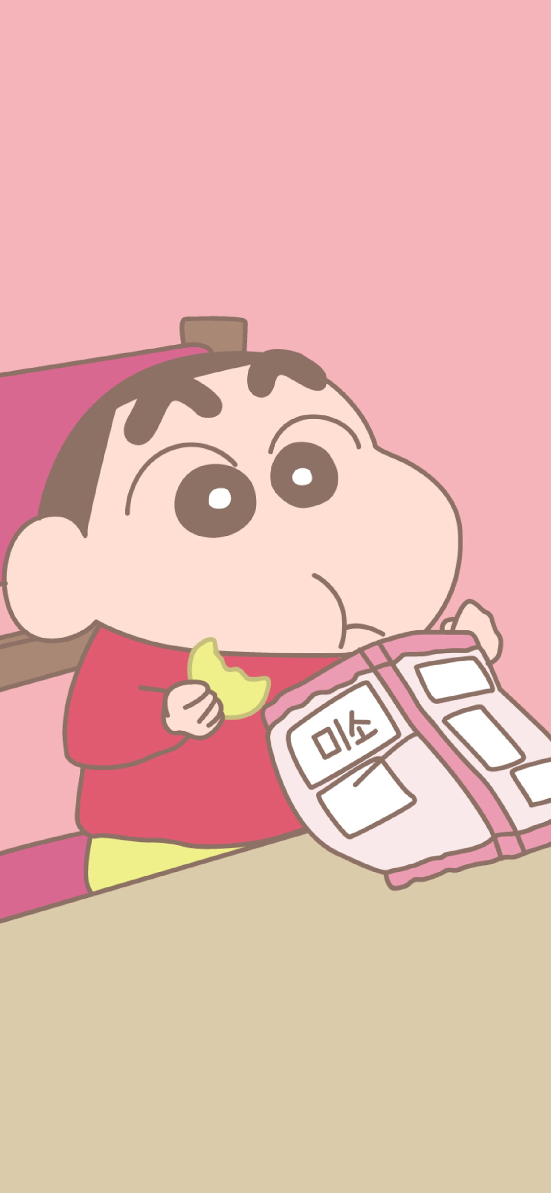 [2436×1125]蜡笔小新 薯片 吃 动画 野原新之助 苹果手机动漫壁纸图片