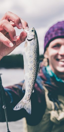 [2436x1125]钓鱼 男性 娱乐 休闲 出海 苹果手机壁纸图片