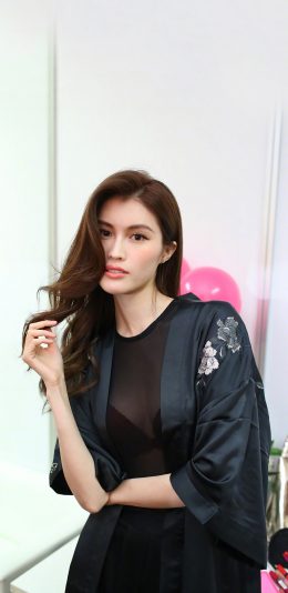 [2436x1125]何穗 超模 模特 何仙姑 气质 苹果手机美女壁纸图片