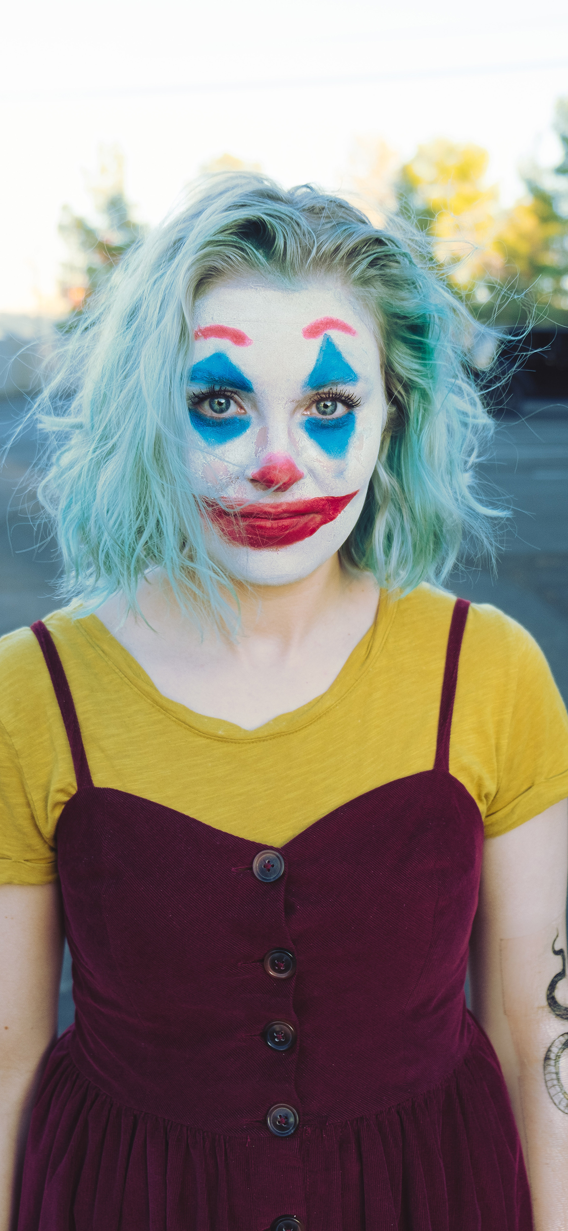 [2436×1125]小丑 化妆 妆容 扮相 苹果手机美女壁纸图片