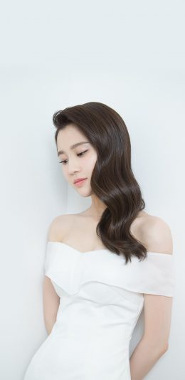 [2436x1125]张慧雯 演员 明星 艺人 白色 苹果手机美女壁纸图片