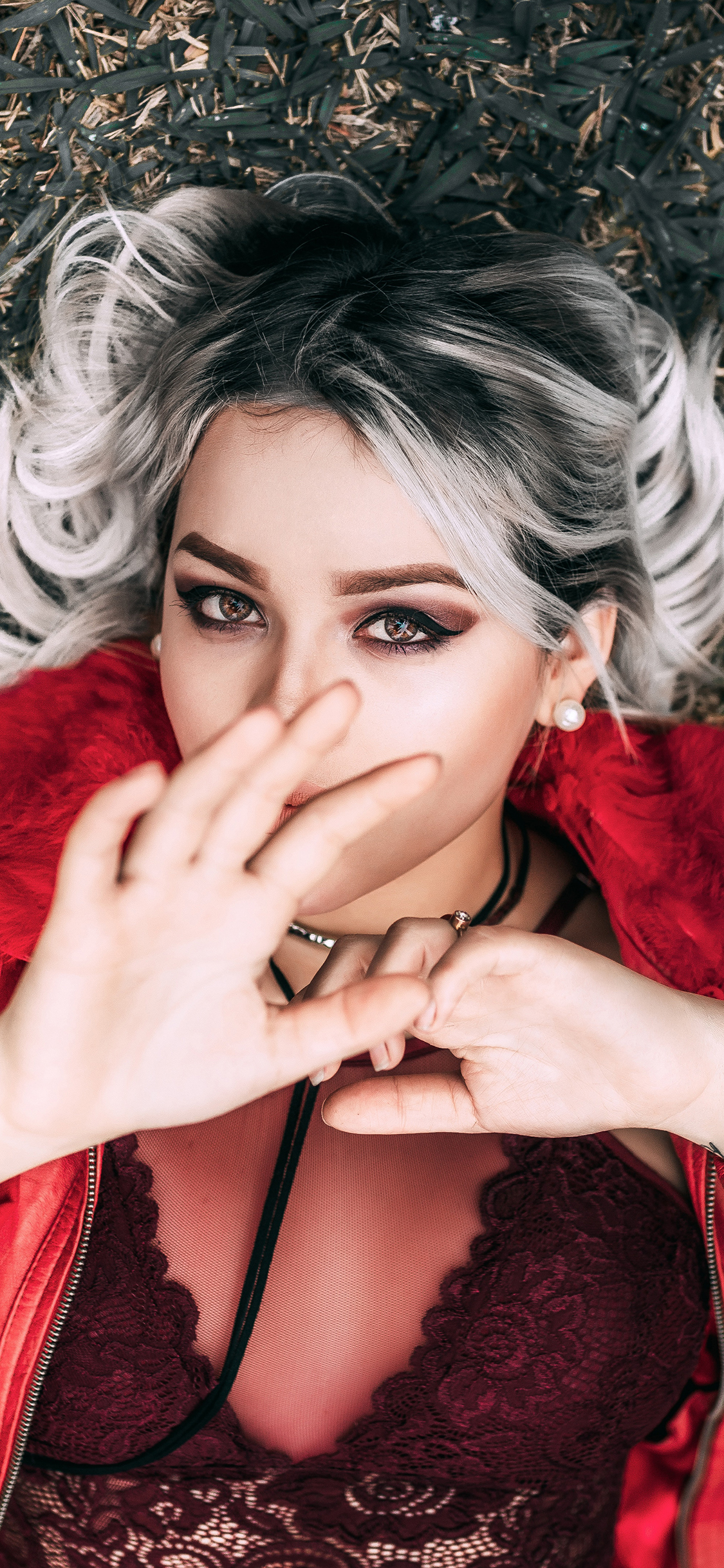 [2436×1125]欧美美女 写真 妆容 苹果手机美女壁纸图片