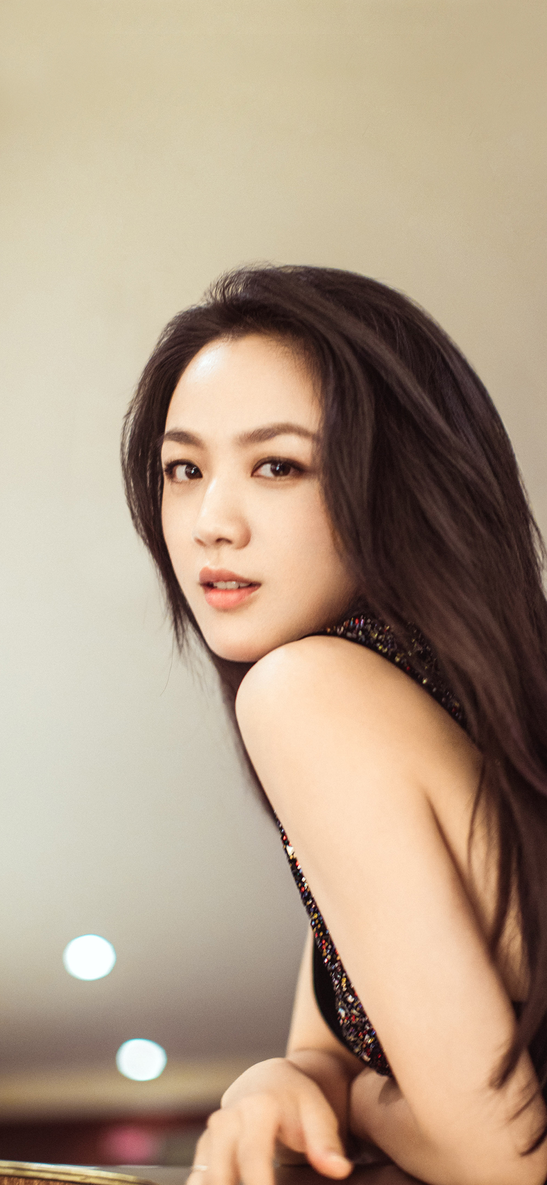 [2436×1125]汤唯 演员 艺人 长发 苹果手机美女壁纸图片