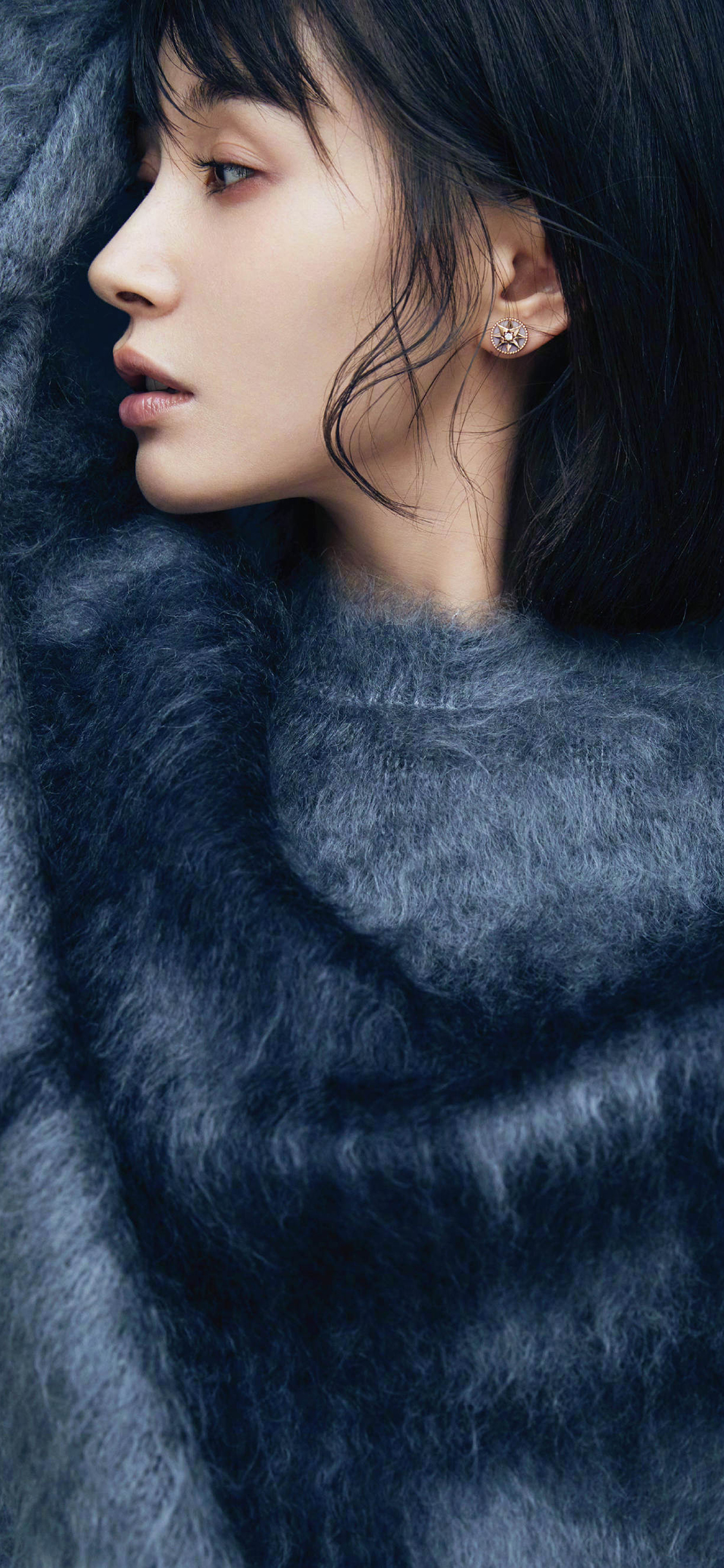 [2436×1125]王子文 短发 演员 明星 时尚 写真 侧颜 苹果手机美女壁纸图片