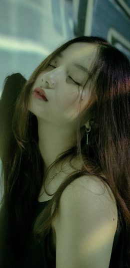 [2436x1125]美女 写真 长发 文艺 苹果手机美女壁纸图片