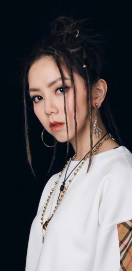 [2436x1125]艺人 脏辫 邓紫棋 歌手 苹果手机美女壁纸图片