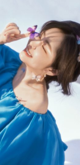 [2436x1125]谭松韵 演员 明星 艺人 蝴蝶 唯美 苹果手机美女壁纸图片