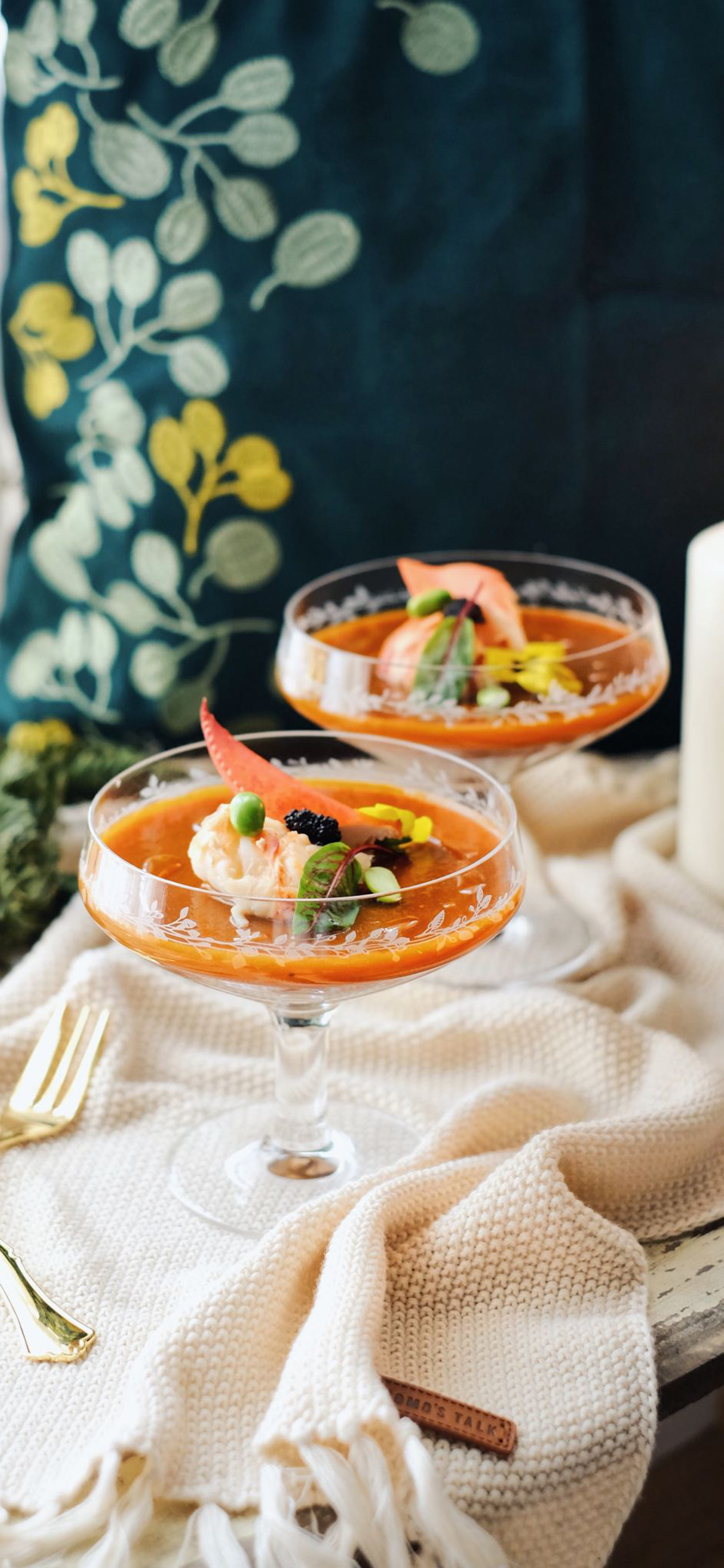 [2436×1125]餐点 汤汁 饮品 调制 装饰 苹果手机美女壁纸图片