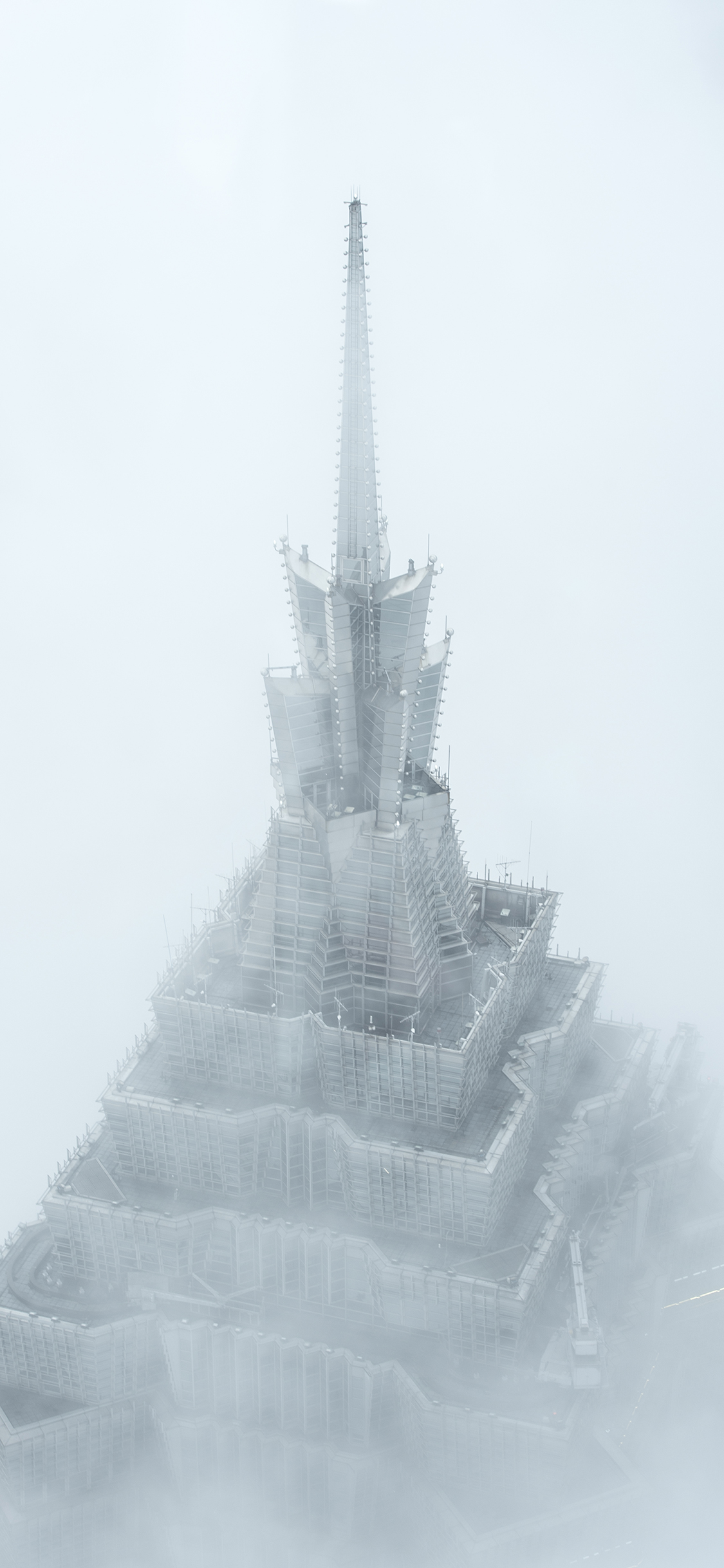 [2436×1125]东方明珠 建筑 高空 云雾 苹果手机壁纸图片