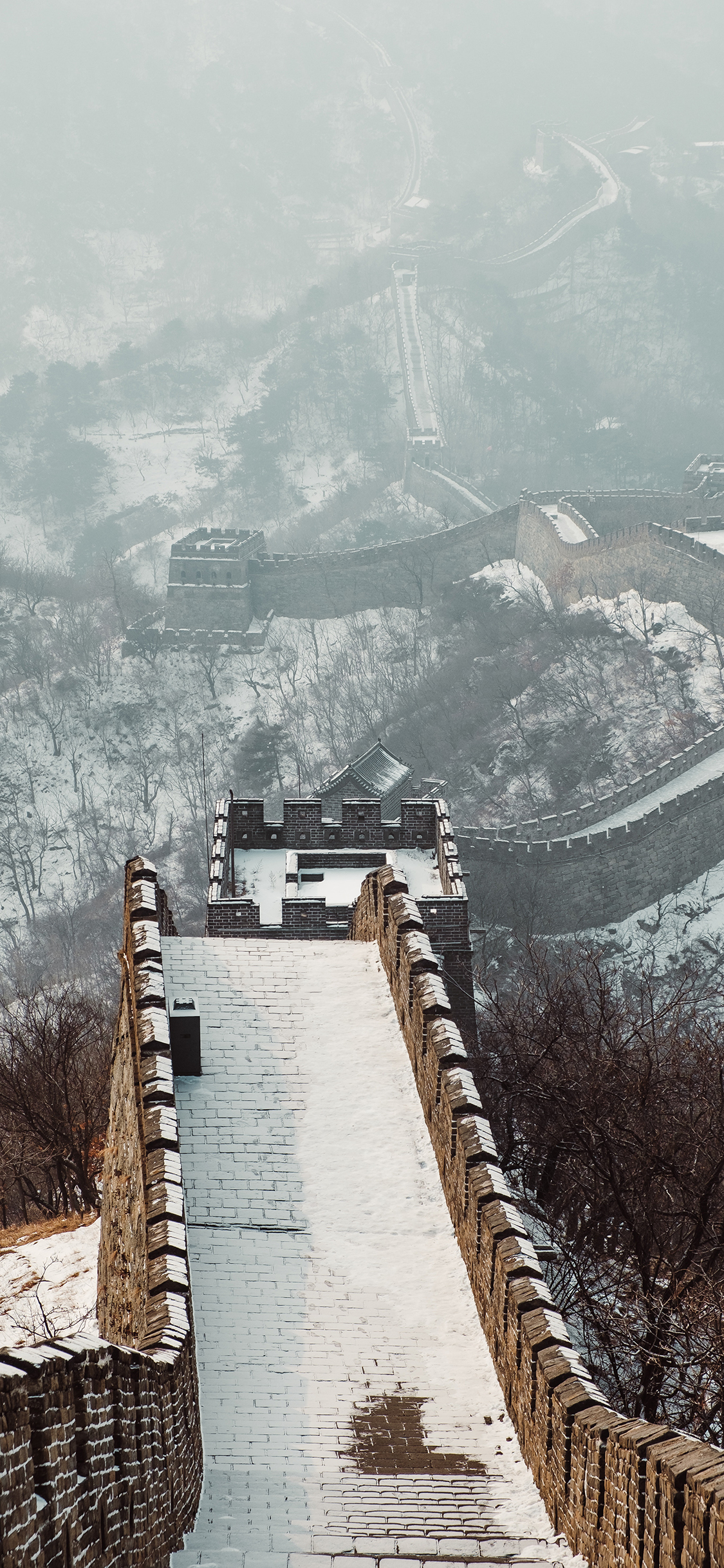 [2436×1125]中国 地标 万里长城 下雪 霜降 苹果手机壁纸图片