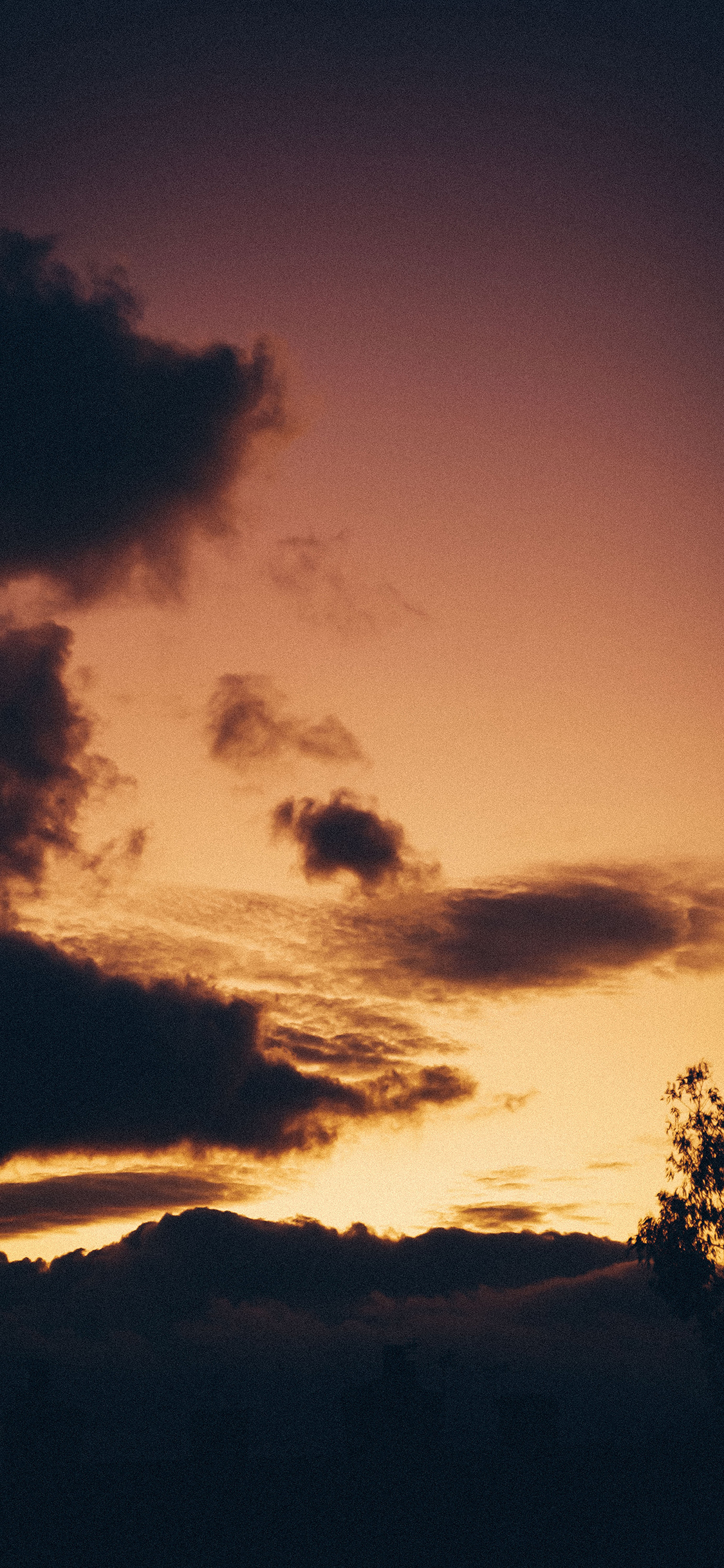 [2436×1125]云空 乌云 晚霞 自然 苹果手机壁纸图片