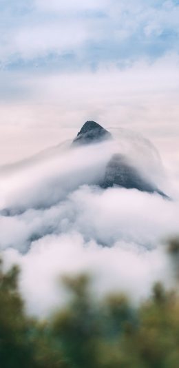 [2436x1125]云雾 高山 山体 远眺 苹果手机壁纸图片