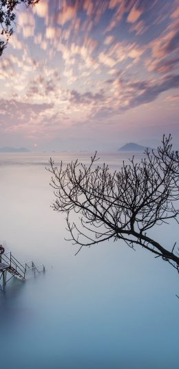[2436x1125]云霞 云彩 海平面 雾气 苹果手机壁纸图片
