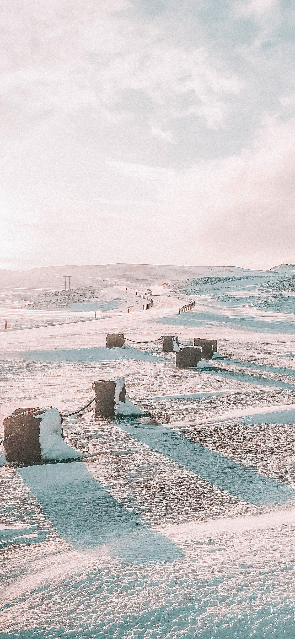 [2436×1125]冬季 郊外 雪地 阳光 唯美 苹果手机壁纸图片