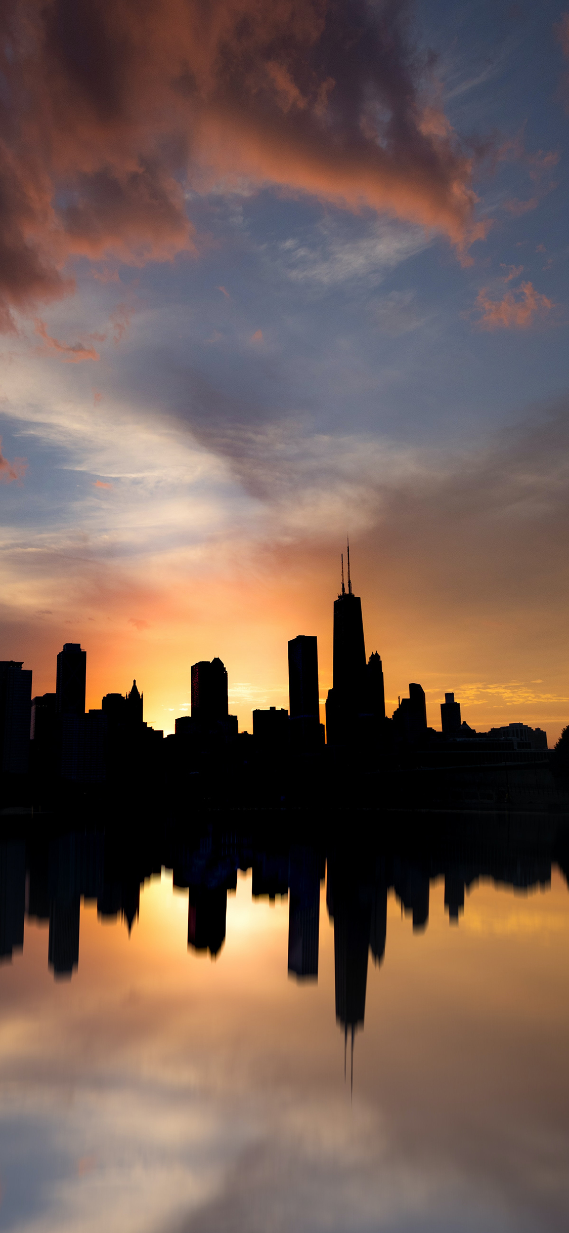 [2436×1125]城市 建筑 风光 倒映 苹果手机壁纸图片