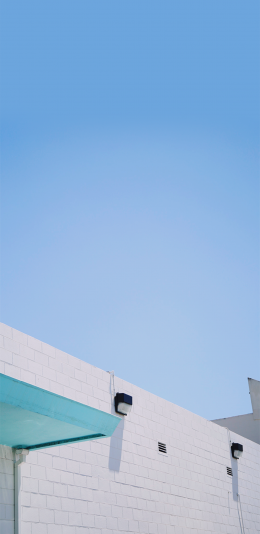 [2436x1125]墙 蓝白 天空 小清新 建筑 楼房 苹果手机壁纸图片