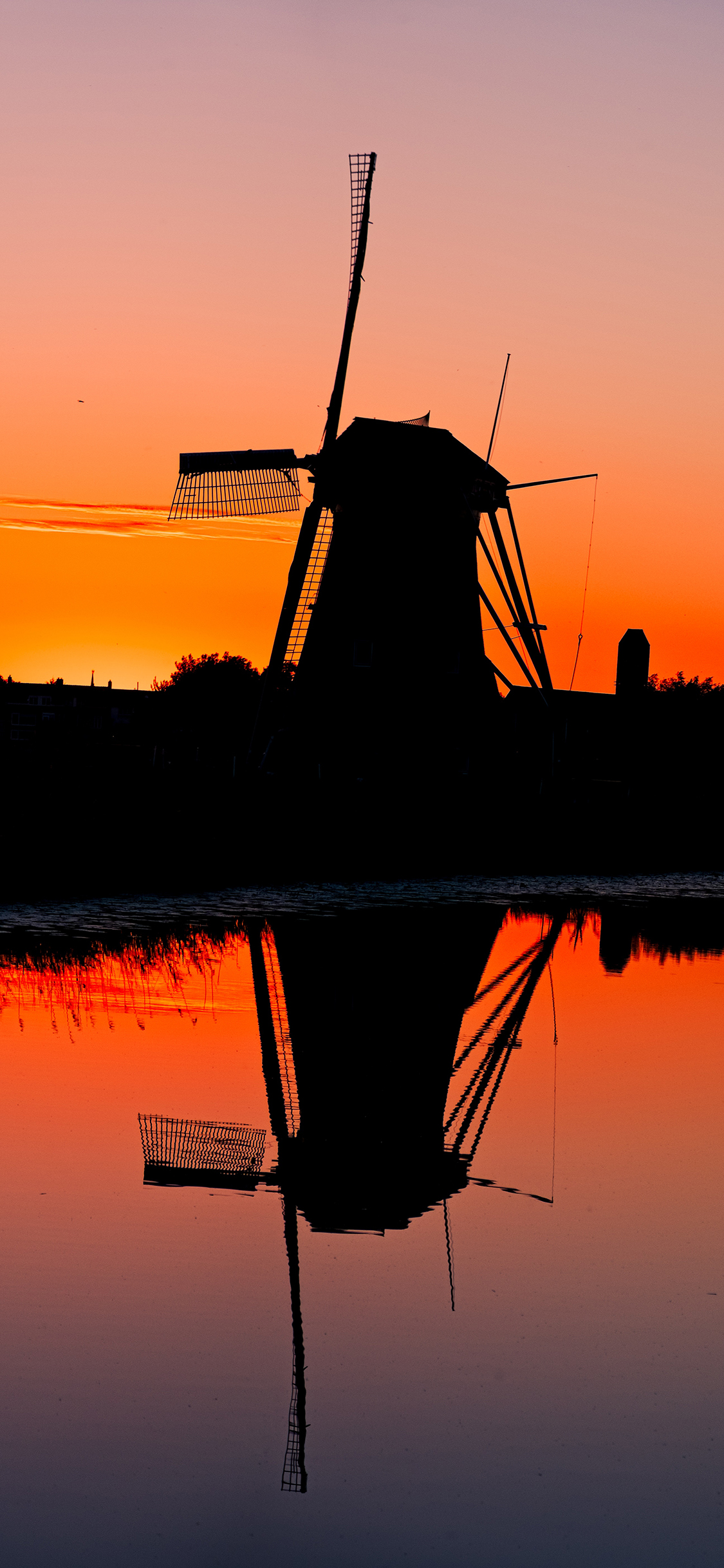 [2436×1125]夕阳美景 湖泊 风车 苹果手机壁纸图片