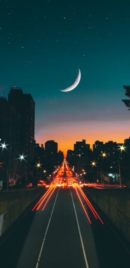 [2436x1125]夜晚 夜空 星空 月亮 城市 道路 苹果手机壁纸图片