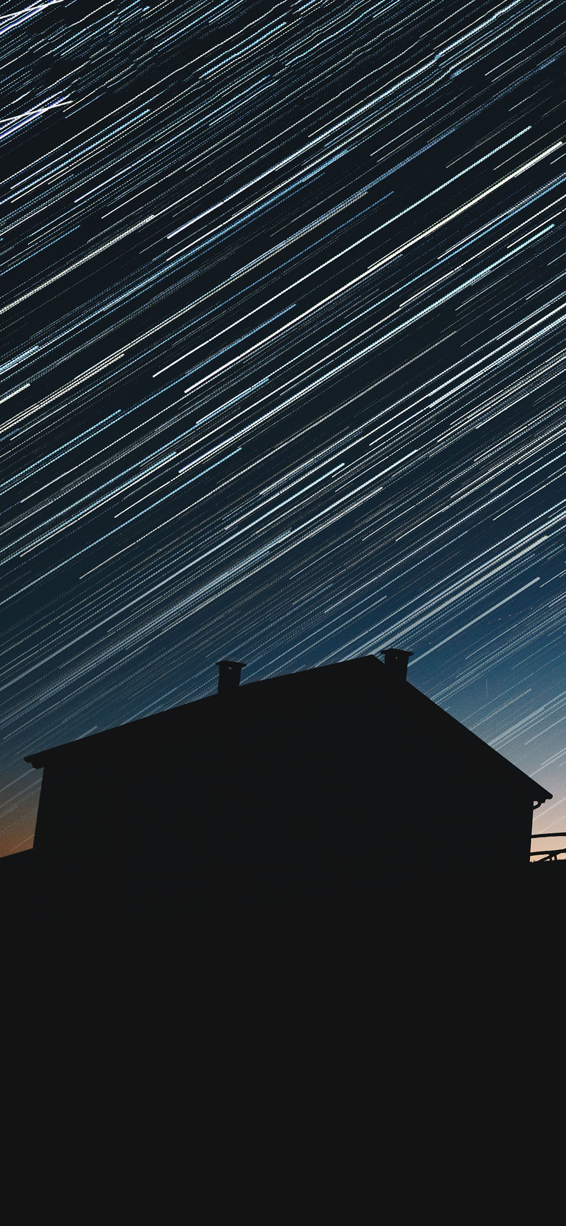 [2436×1125]夜晚 天空 流星雨 小木屋 苹果手机壁纸图片