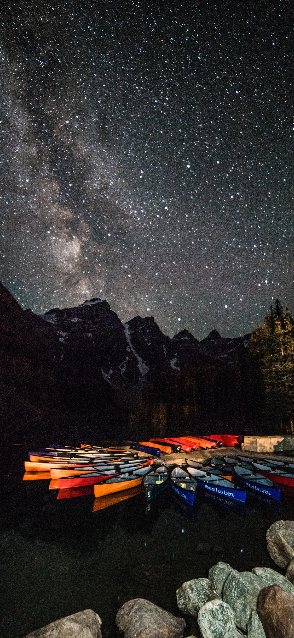 [2436×1125]夜晚 星空 船只 苹果手机壁纸图片