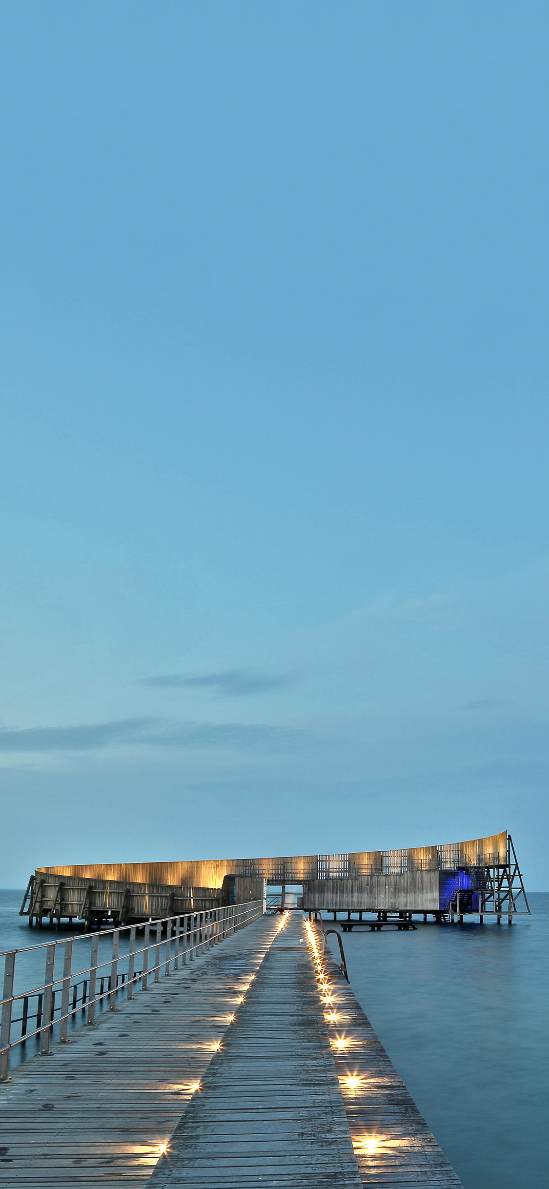 [2436×1125]夜晚 海边 木桥 唯美海景 苹果手机壁纸图片