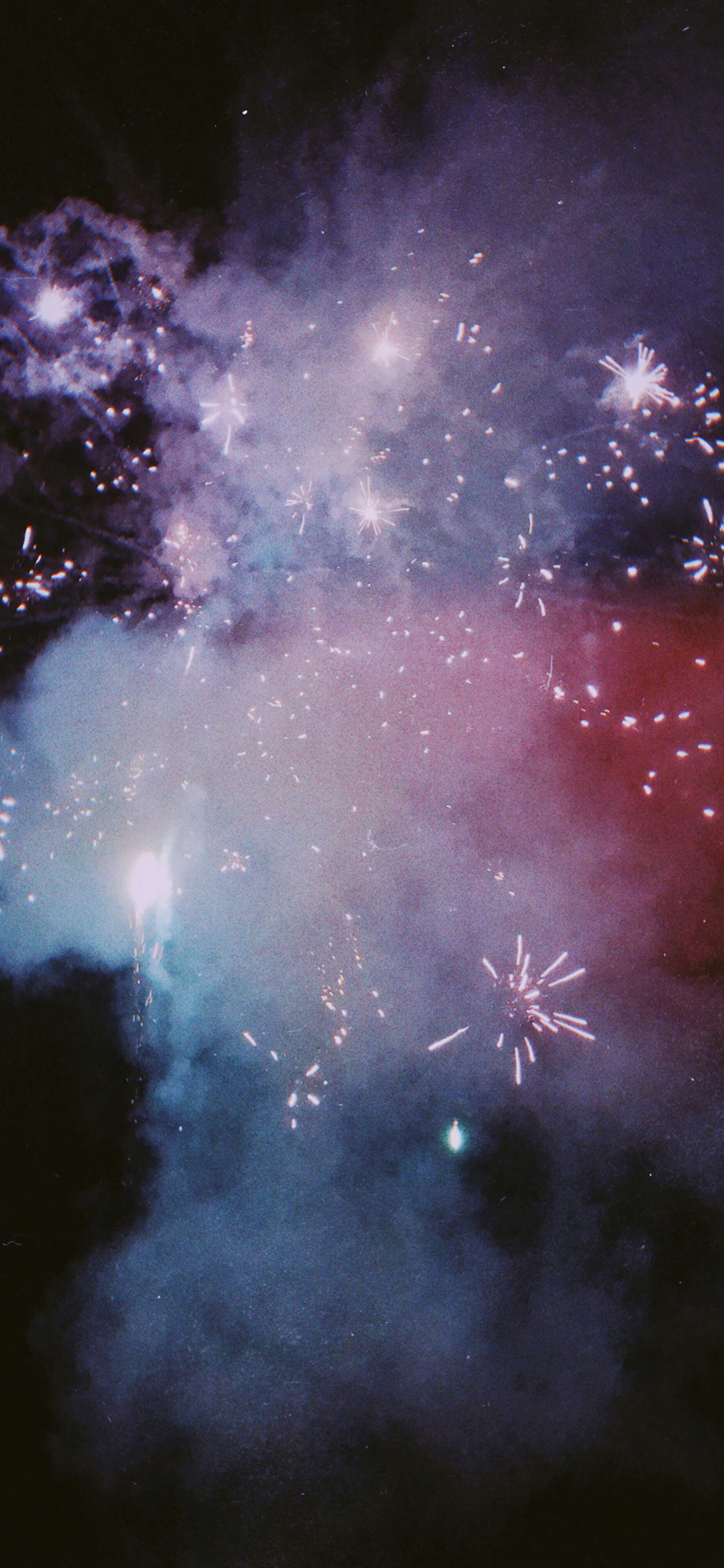 [2436×1125]夜晚 烟花 烟雾 璀璨 苹果手机壁纸图片