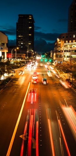 [2436x1125]夜晚 街道 车流 璀璨 夜景 苹果手机壁纸图片