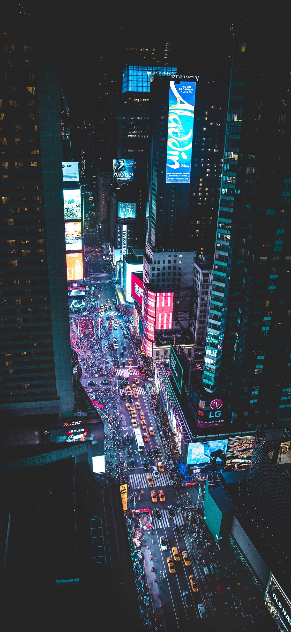 [2436×1125]夜景 城市 马路 建筑 车辆 繁华 都市 苹果手机壁纸图片