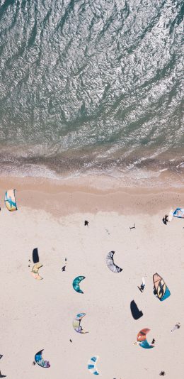[2436x1125]大海  沙滩 降落伞 度假 苹果手机壁纸图片