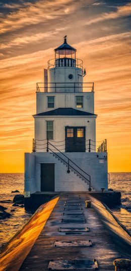 [2436x1125]大海 天空 红霞 灯塔 建筑 唯美 苹果手机壁纸图片